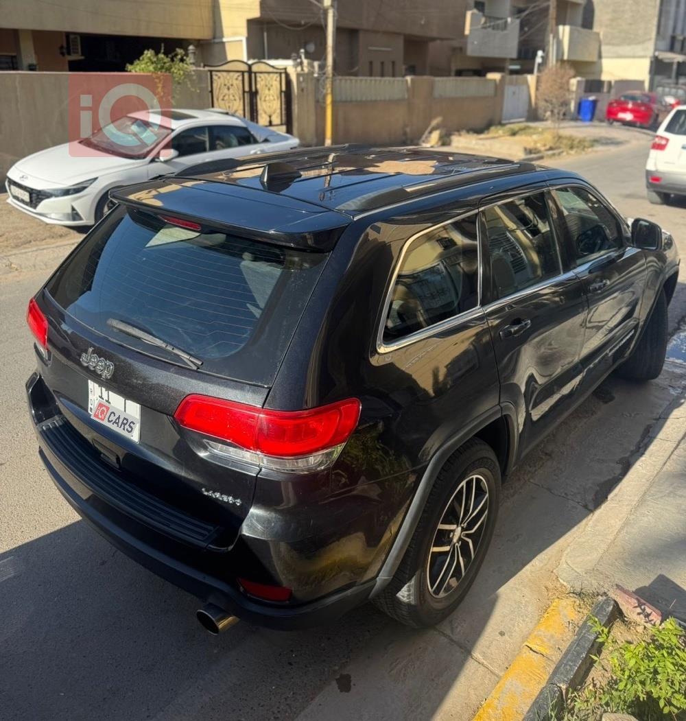 جیپ گراند شیرۆکی